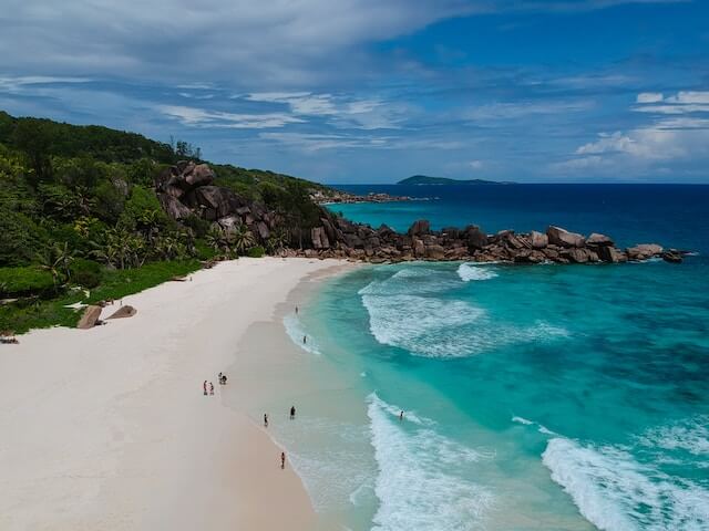 How many days in Seychelles is enough?