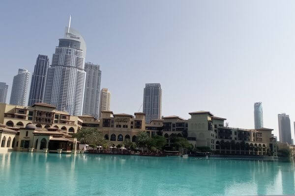 Souk Al Bahar and Burj Lake in Dubai Downtown