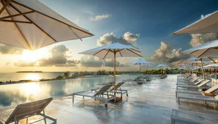 Emerald Zanzibar Resort & Spa, infinity pool The Mora Zanzibar Resort, infinity pool
